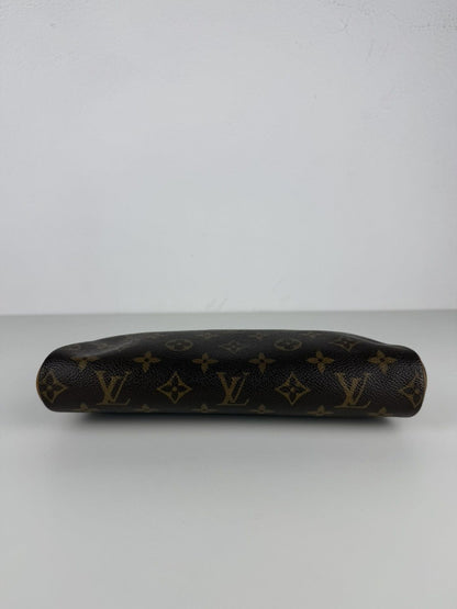 Louis Vuitton monogram pochette Eva