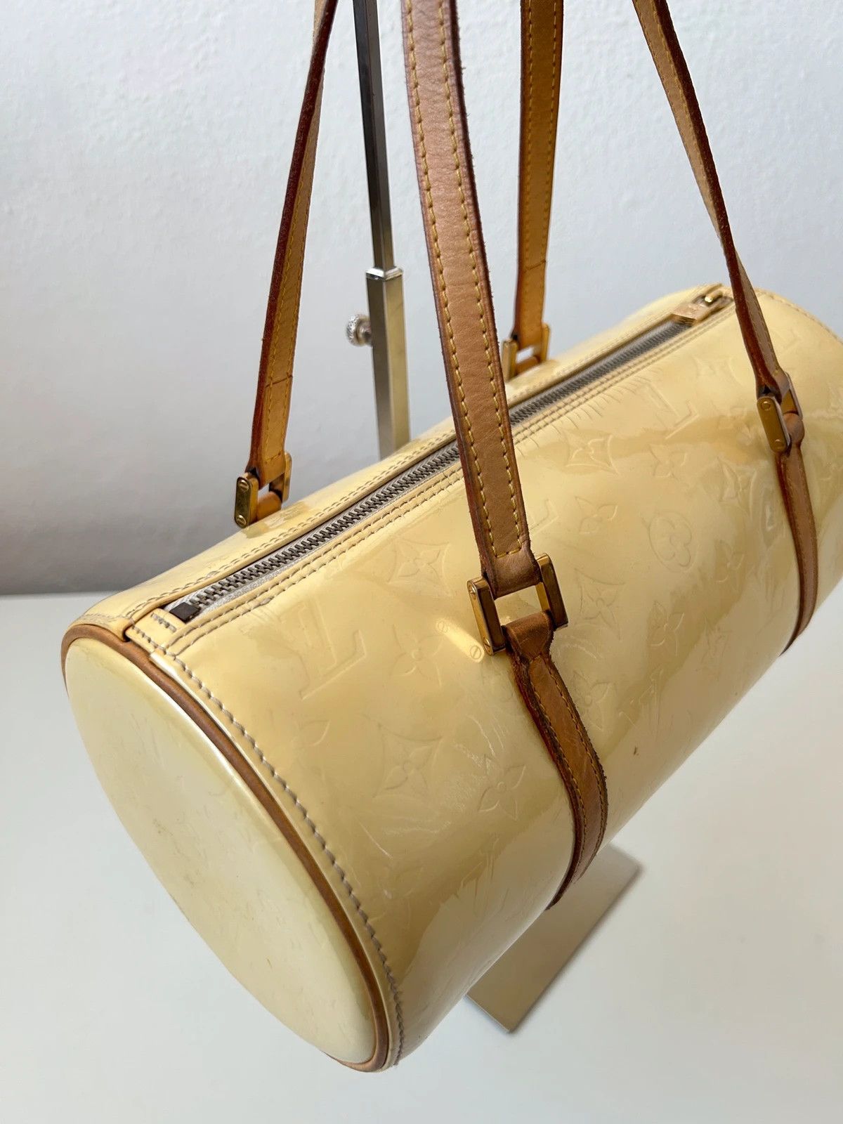 Louis Vuitton Bedford vernis monogram patent leather handbag