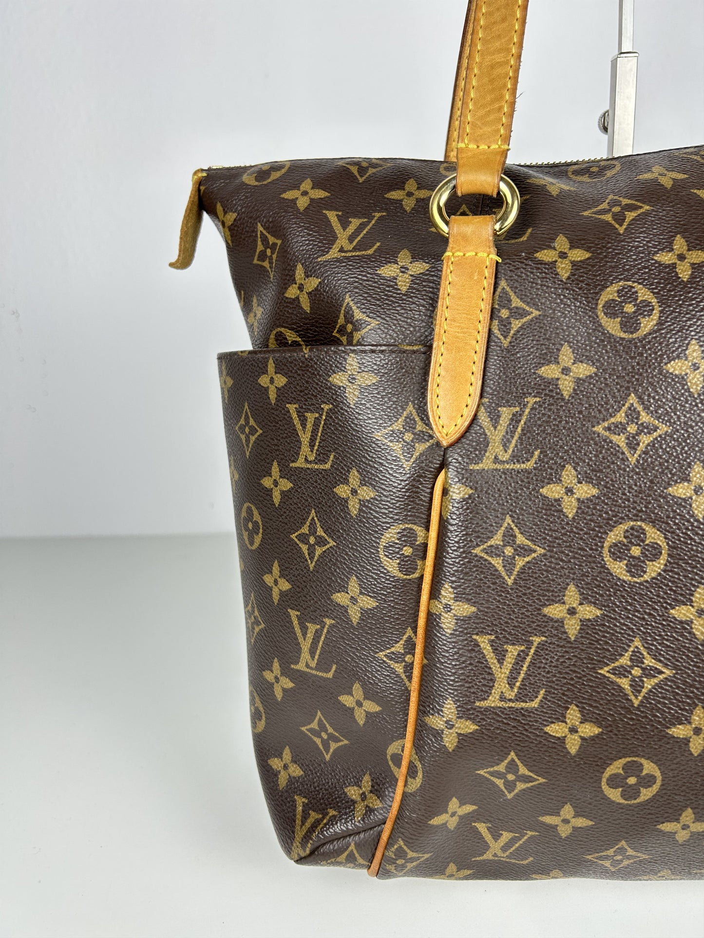 Louis Vuitton monogram Totally MM handbag tote