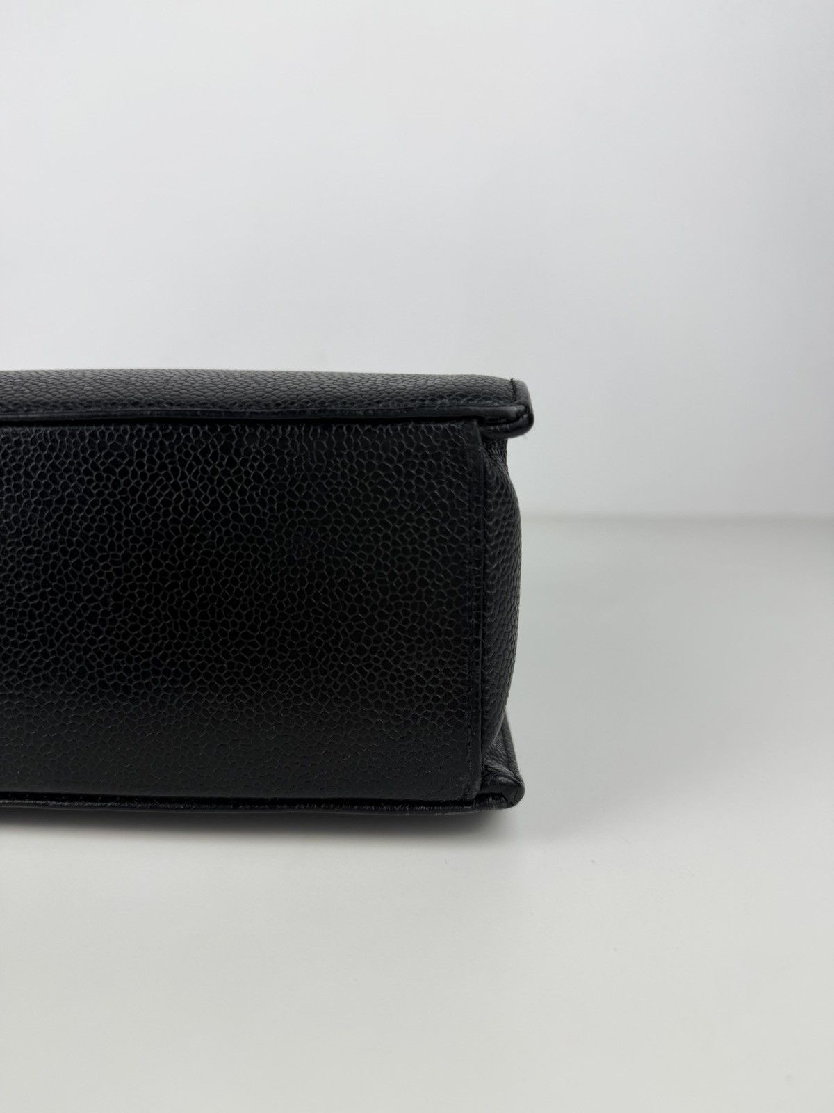 Vintage Chanel caviar 2.55 executive tote mini size