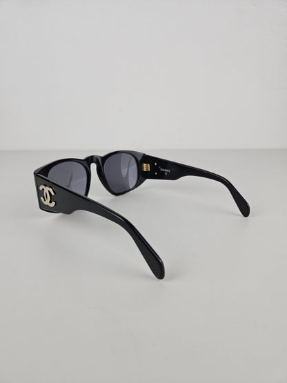 Vintage 90s Chanel 0004 10 oversized CC logo sunglasses