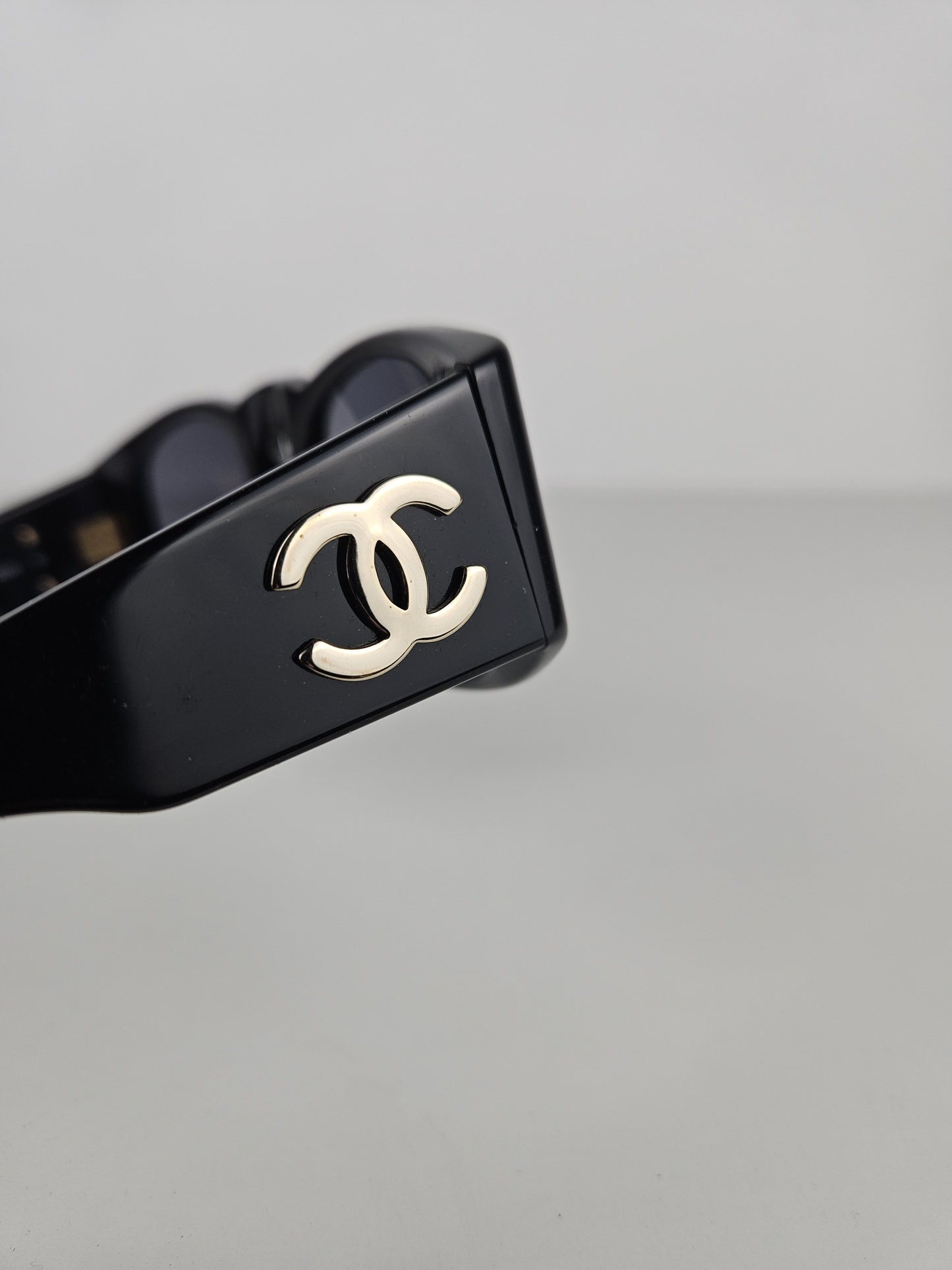 Vintage 90s Chanel 0004 10 oversized CC logo sunglasses