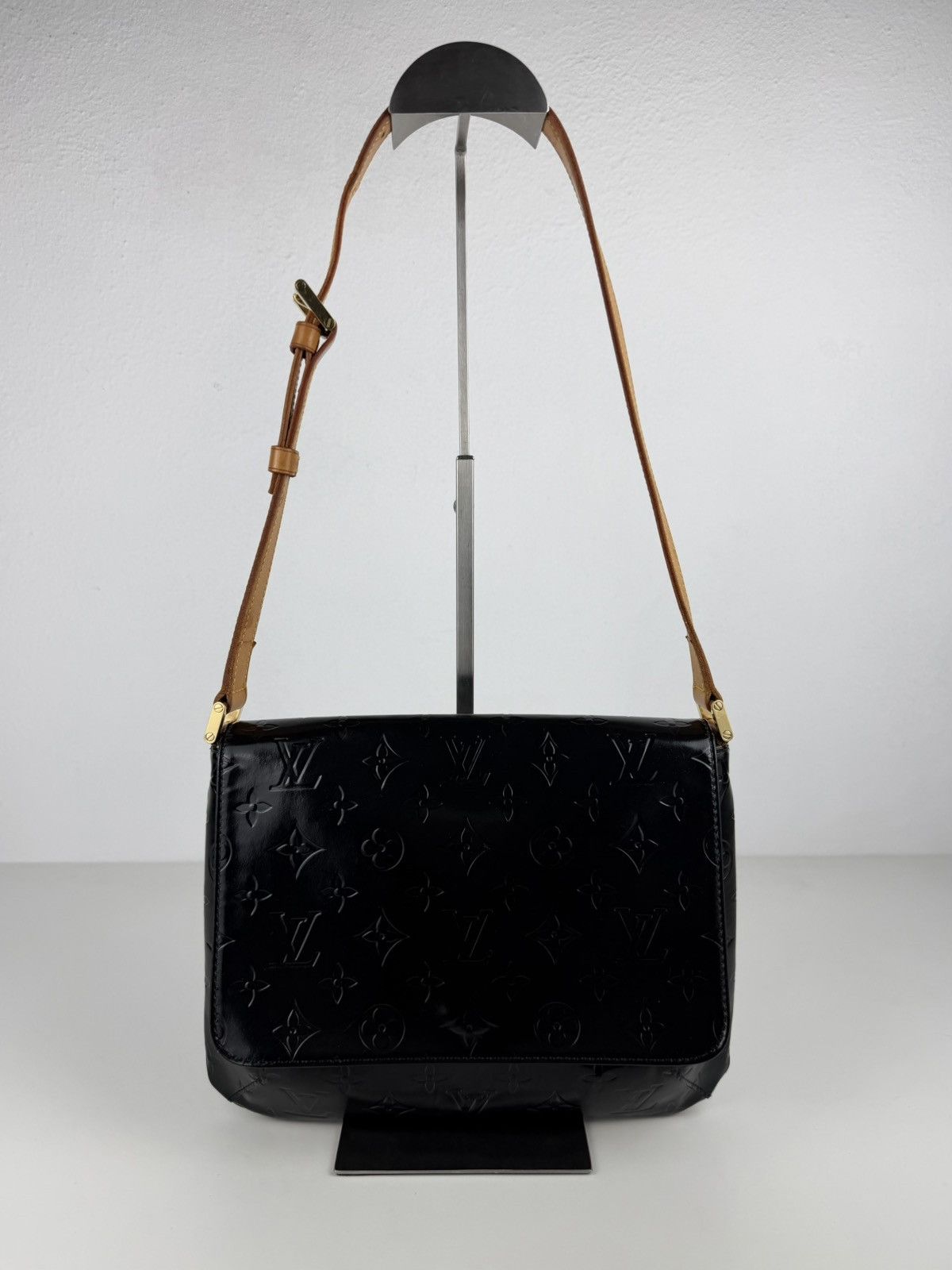 Louis Vuitton vernis monogram thompson shoulder bag