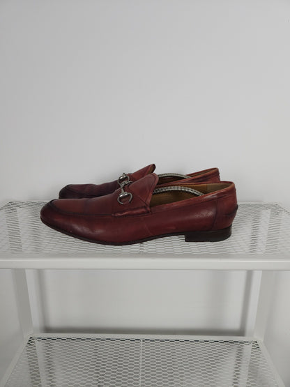 Gucci leather horsebit loafers in distressed red