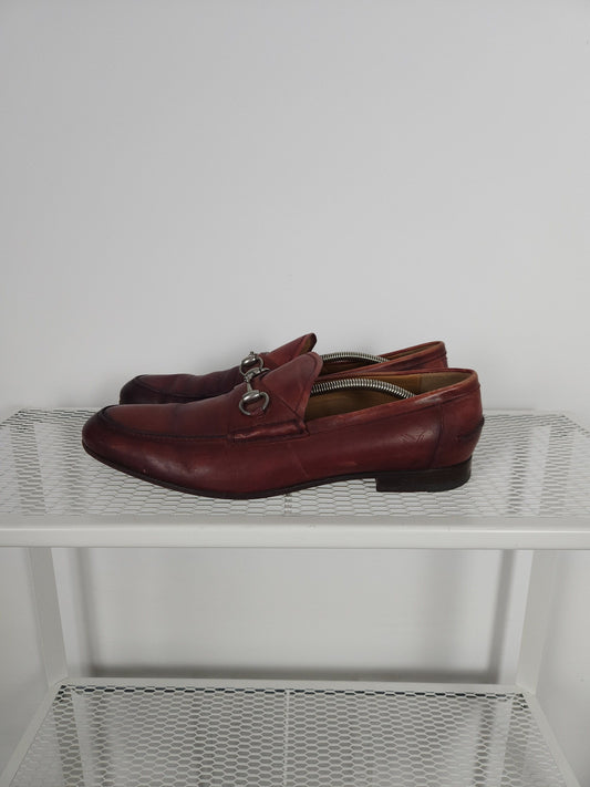 Gucci leather horsebit loafers in distressed red