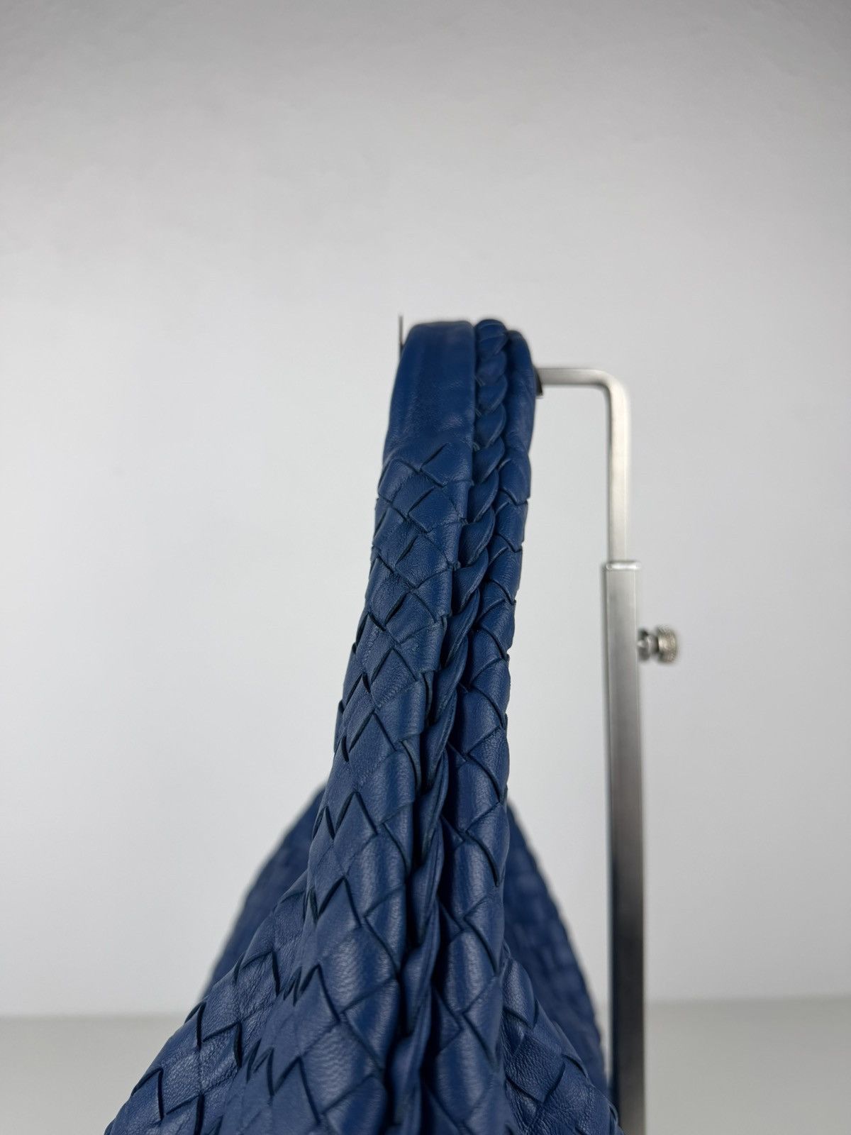 Bottega Veneta intrecciato hobo medium size