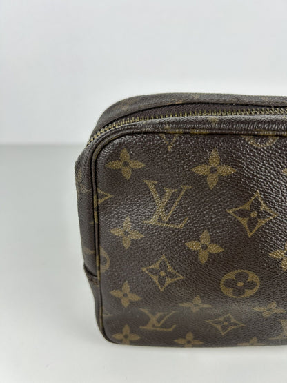 Vintage 80s Louis Vuitton monogram trousse 23 toiletry bag