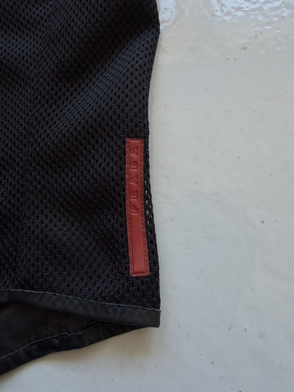 SS1999 Prada red tab back zip mesh top vest