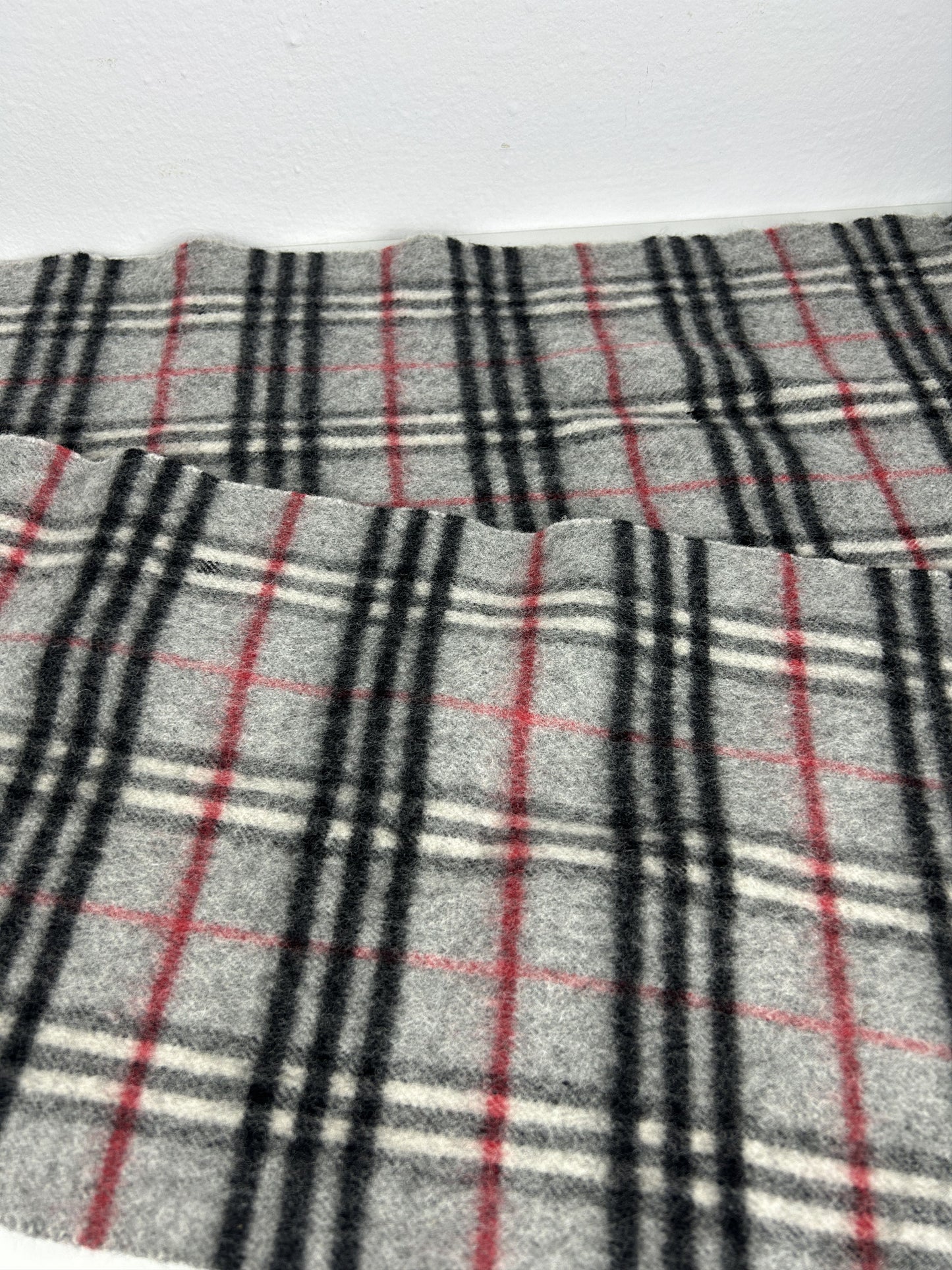 Vintage Burberry gray nova check wool scarf