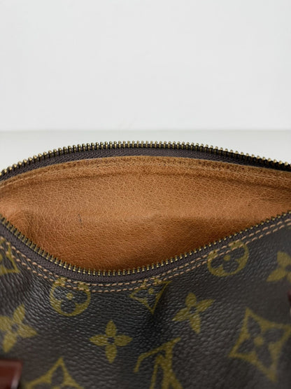 Vintage Louis Vuitton monogram papillon 22