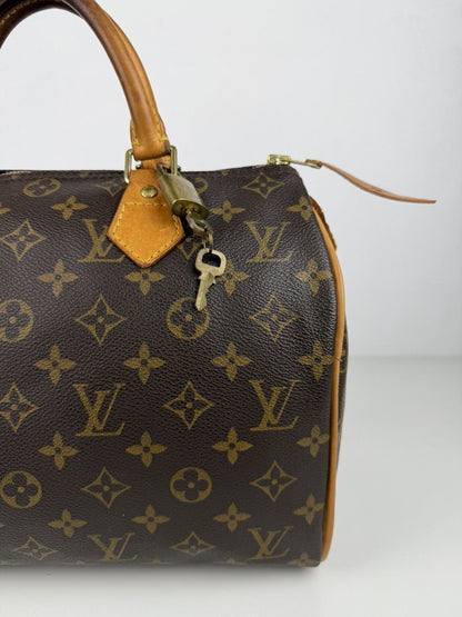 Louis Vuitton monogram speedy 30