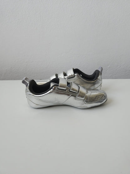 Vintage y2k nike fixed speed V silver