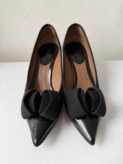 2011 Giorgio Armani smooth leather pointed toe pumps