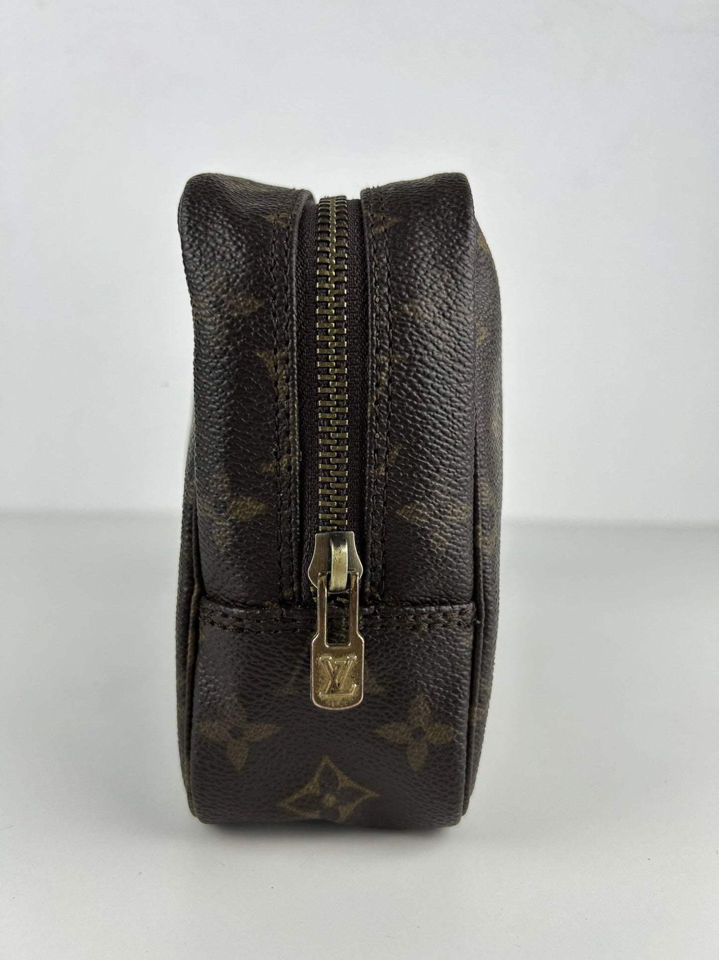 Vintage 80s Louis Vuitton monogram trousse 23 toiletry bag