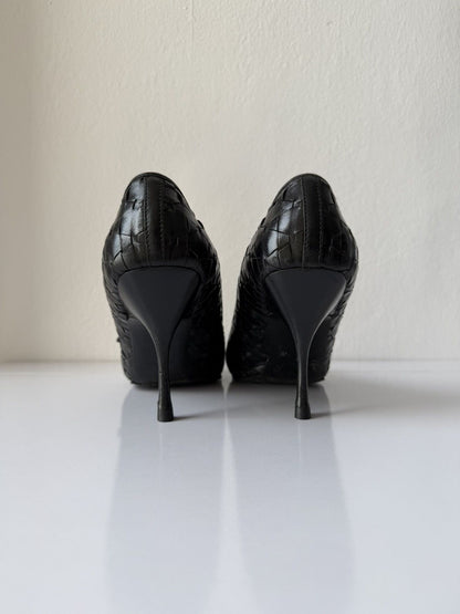 Prada woven leather long toe pumps with bow