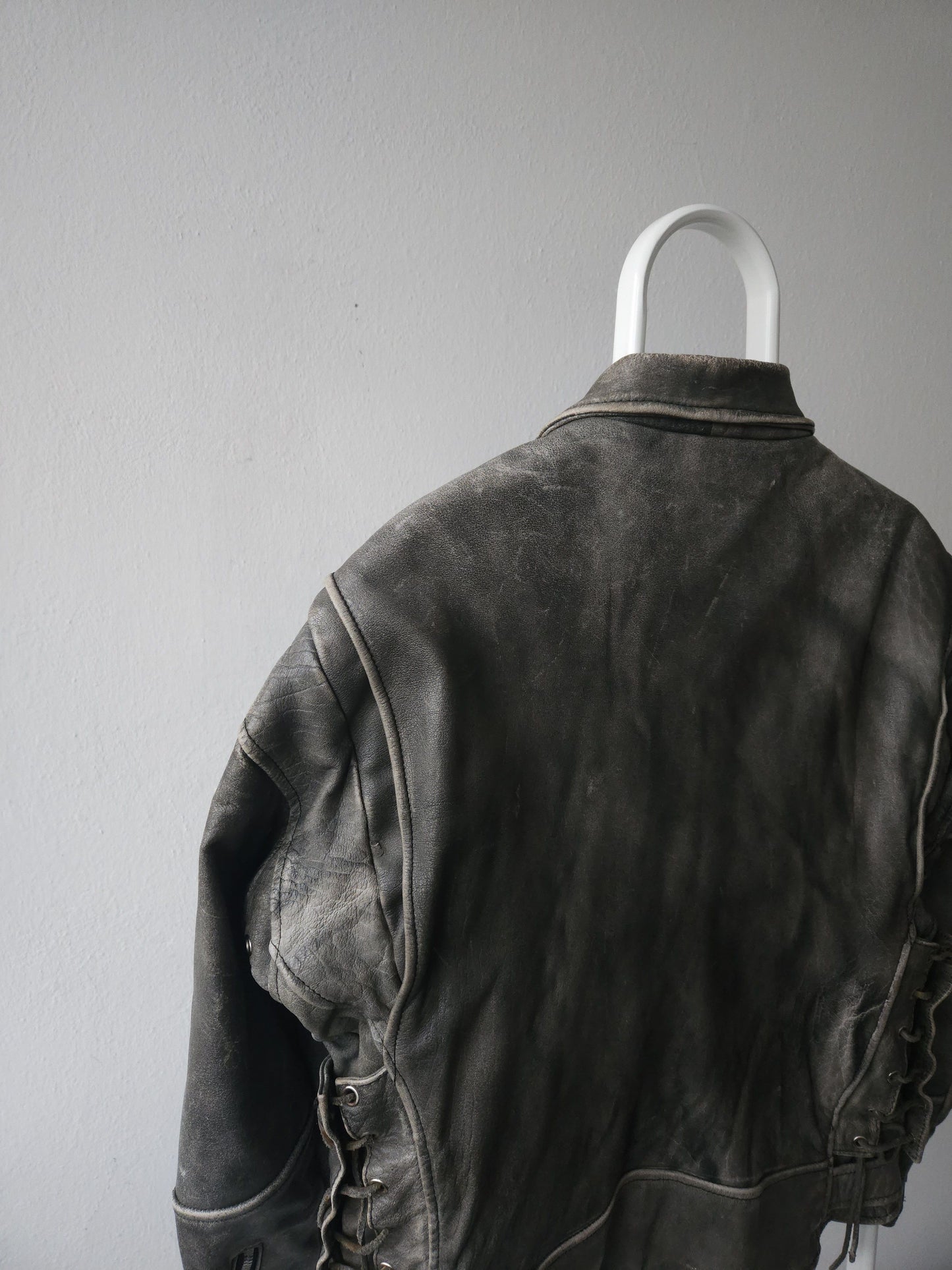 Vintage distressed ramones biker leather jacket