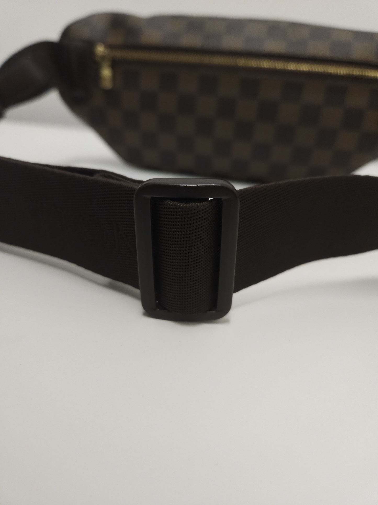 Louis vuitton damier ebene melville bumbag