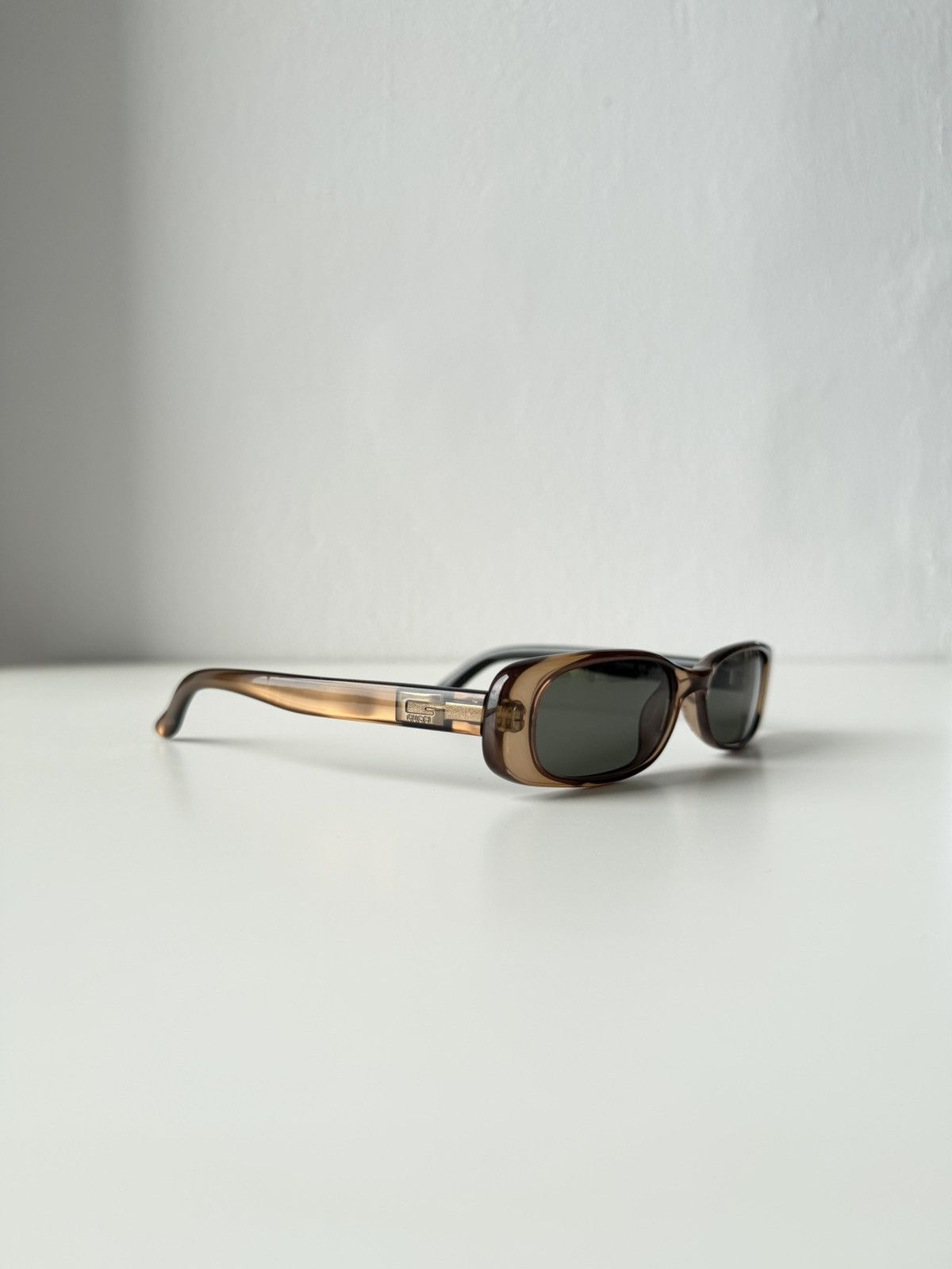 Vintage Gucci GG2443 sunglasses Tom Ford era
