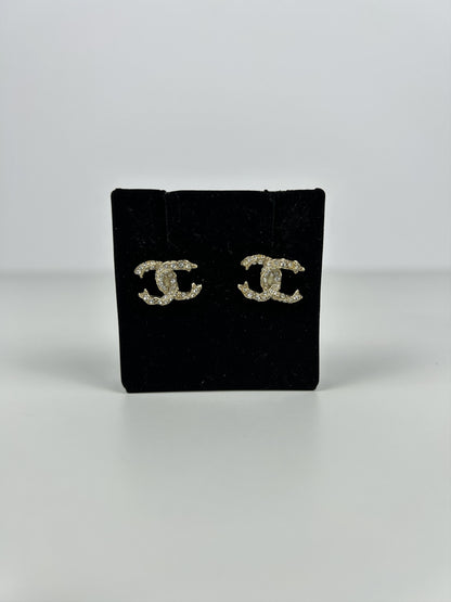 Chanel 2018 cruise cc logo rhinestone embellished earrings