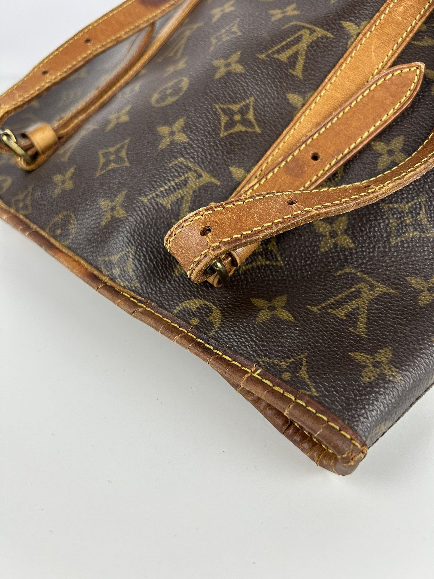 Vintage Louis Vuitton monogram bucket GM handbag