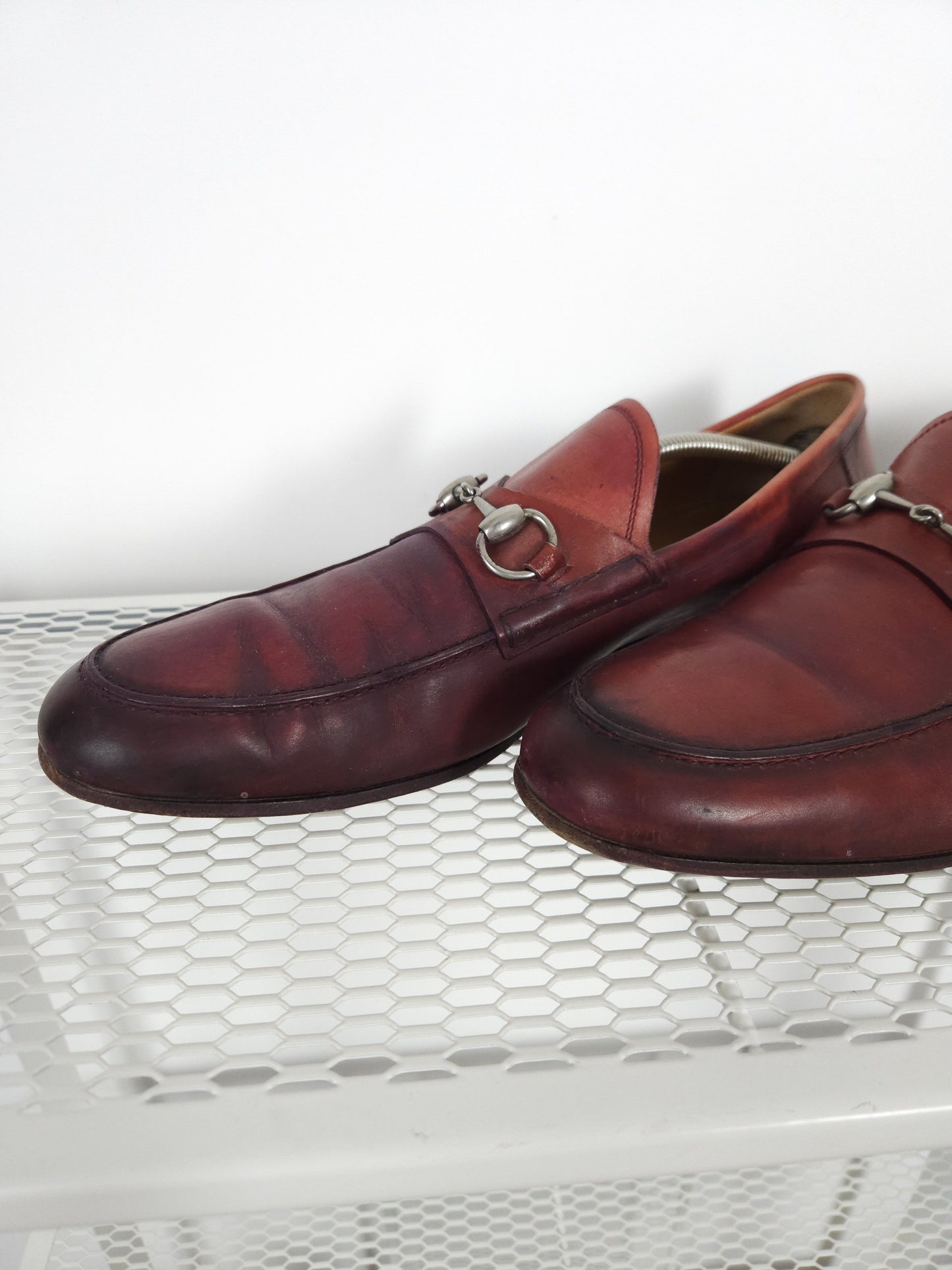 Gucci leather horsebit loafers in distressed red