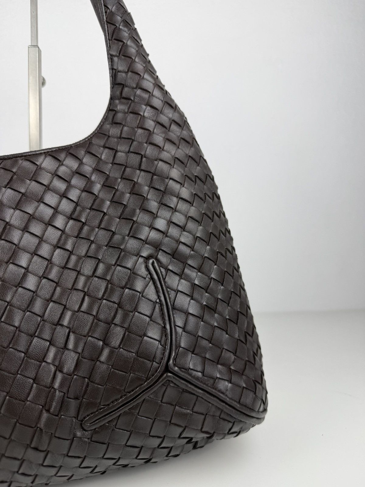 Bottega Veneta intrecciato ball hobo handbag