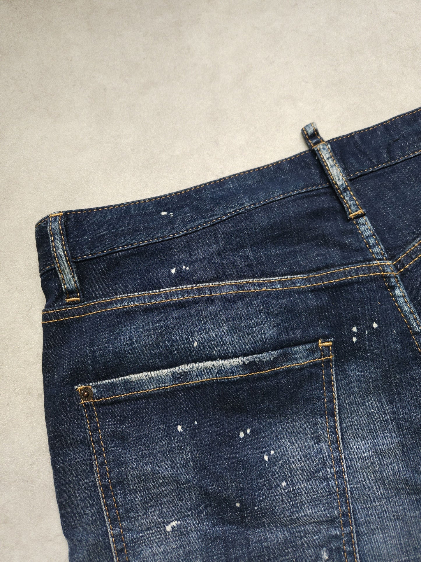 Dsquared2 Dan Commando Short distressed SS2023