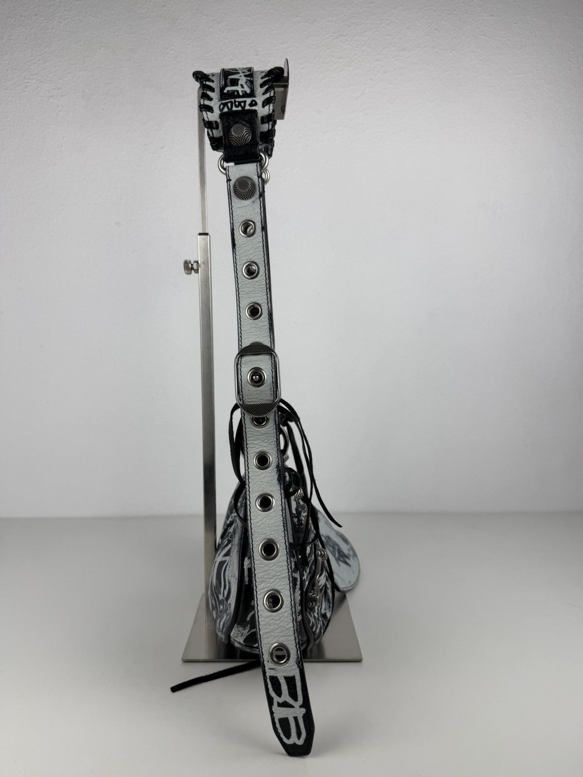 Balenciaga le cagole xs graffiti