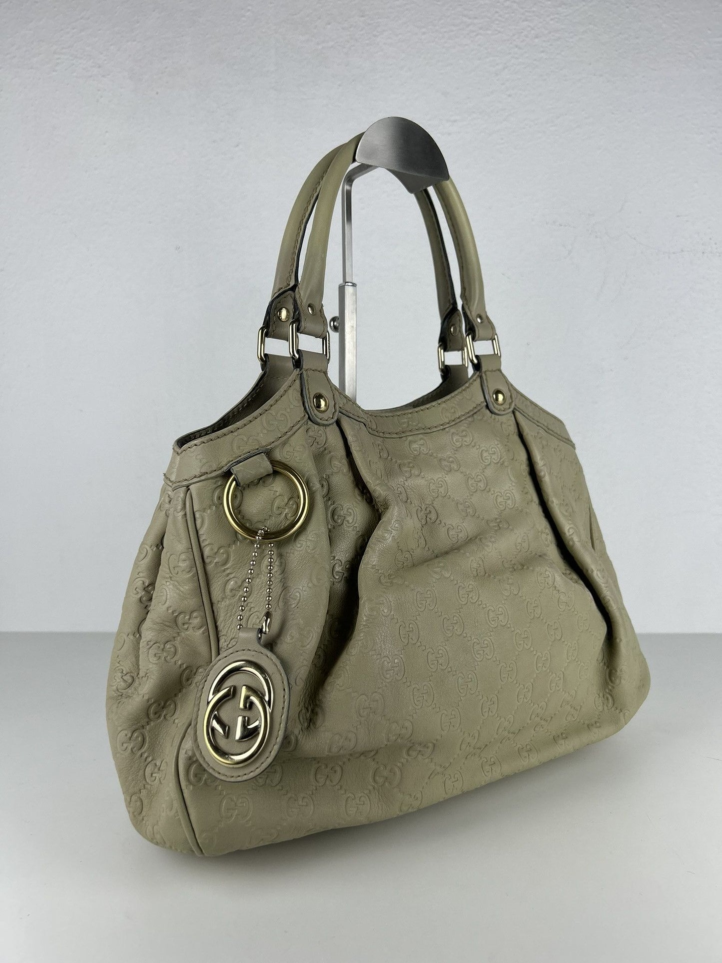 Gucci guccissima sukey medium size leather handbag