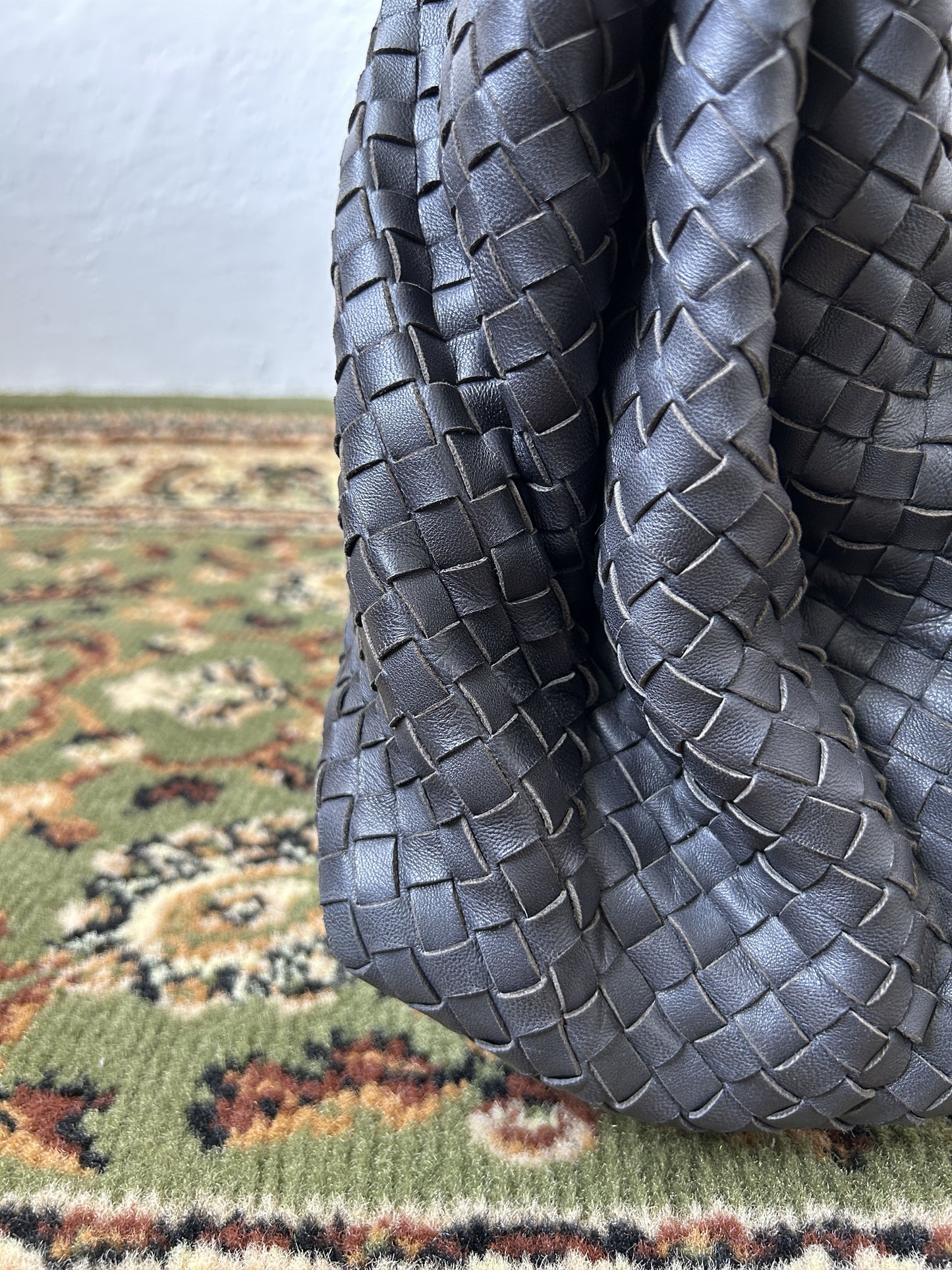 Bottega veneta intrecciato leather roma handbag