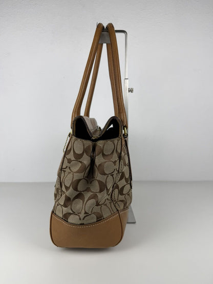 Coach signature turnlock Hamptons tote bag