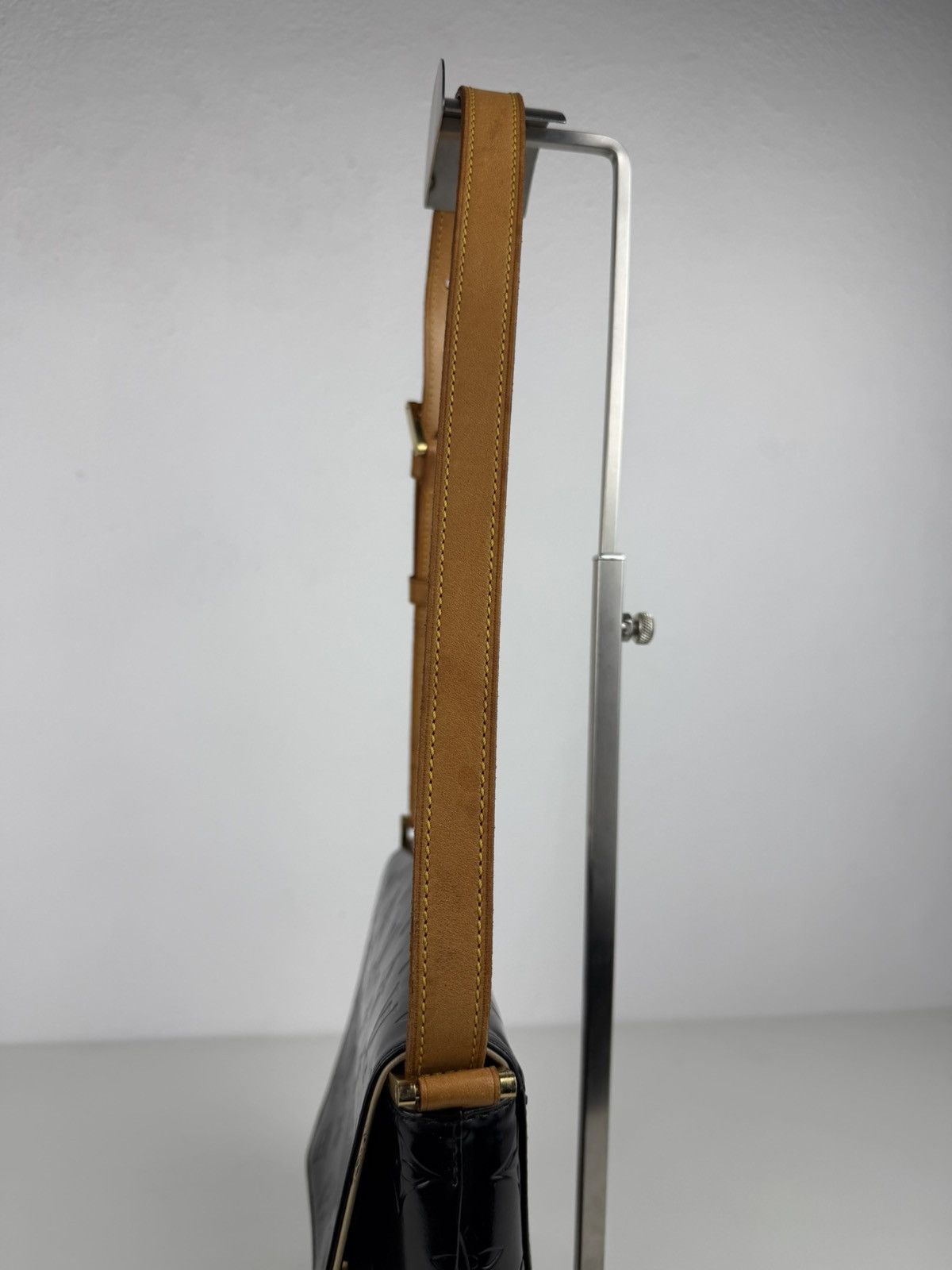 Louis Vuitton vernis monogram thompson shoulder bag
