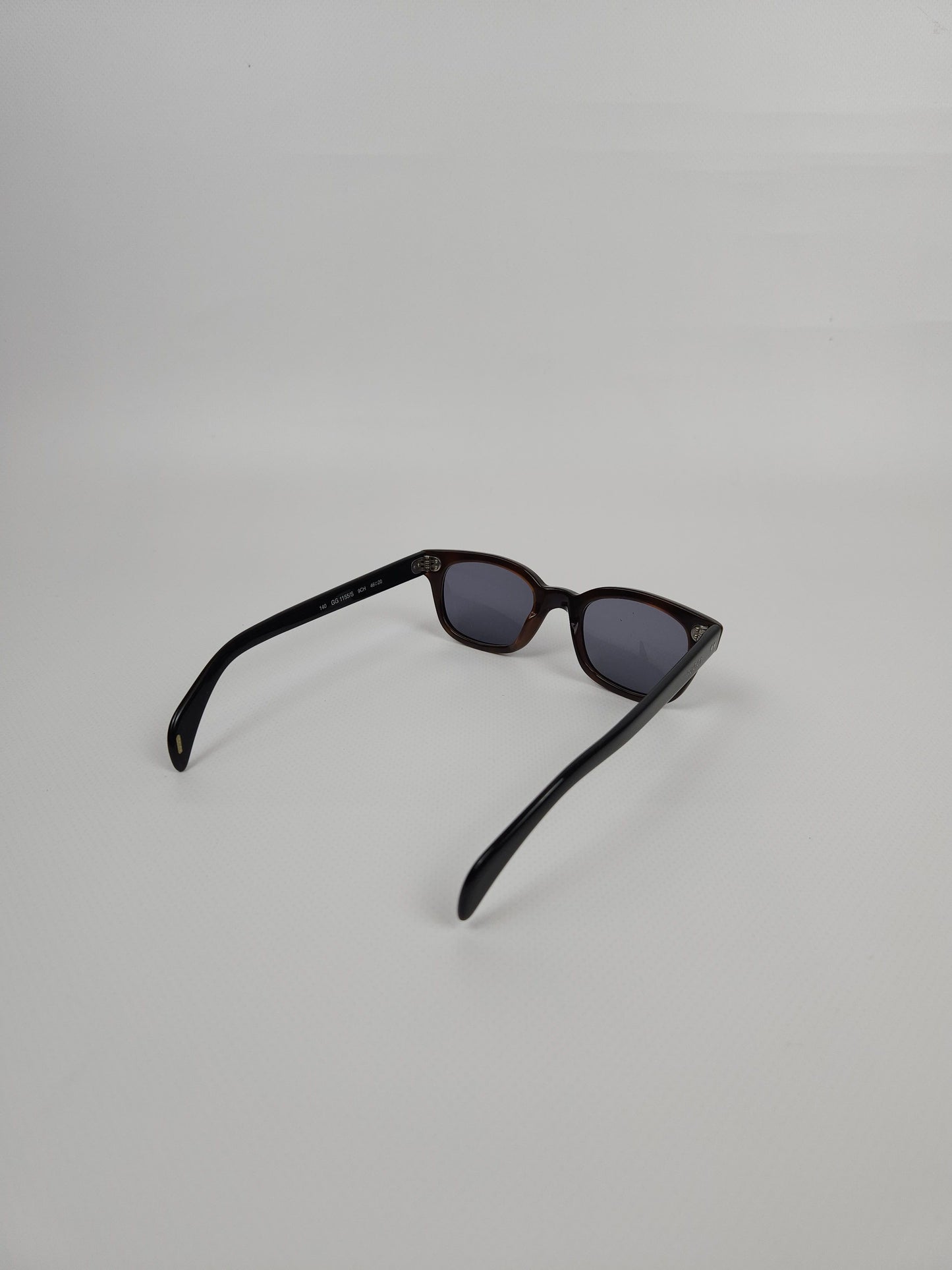 Gucci GG1135/S wayfarer type sunglasses