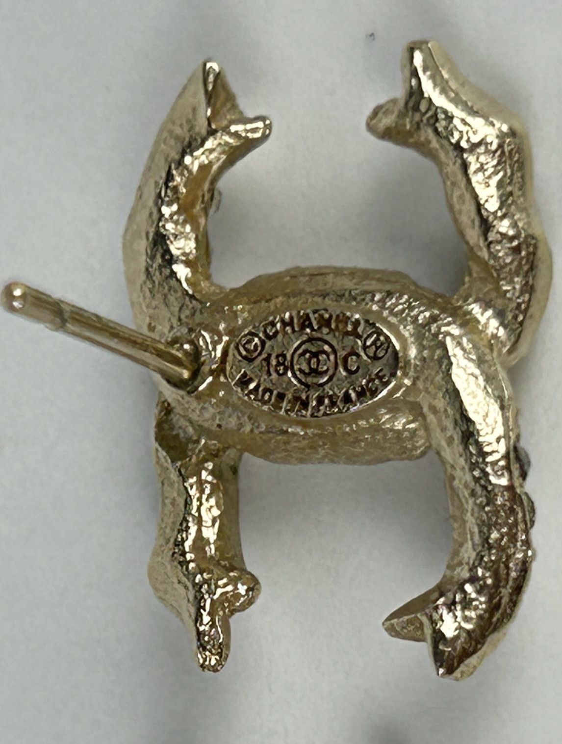 Chanel 2018 cruise cc logo rhinestone embellished earrings