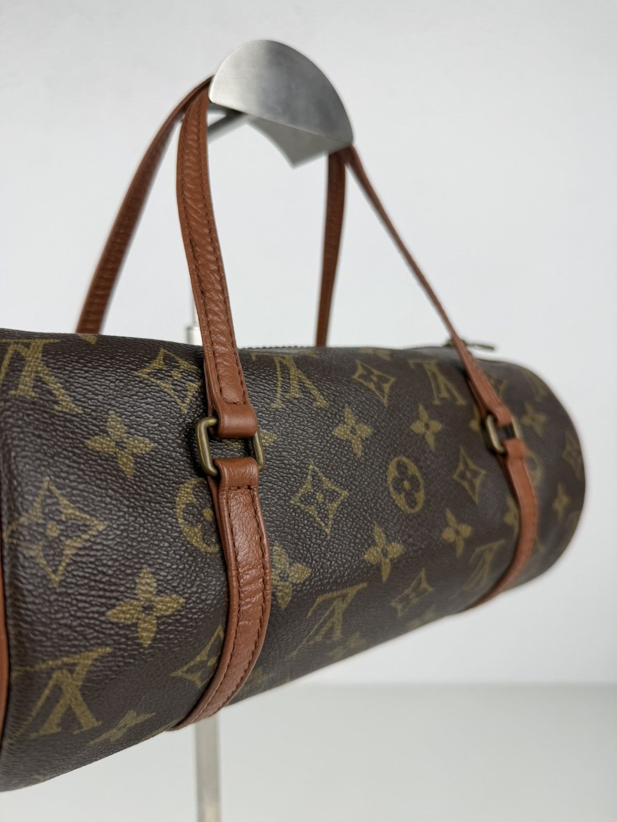 Vintage 80s Louis Vuitton monogram papillon 26