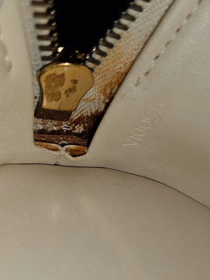 Louis Vuitton Bedford vernis monogram patent leather handbag