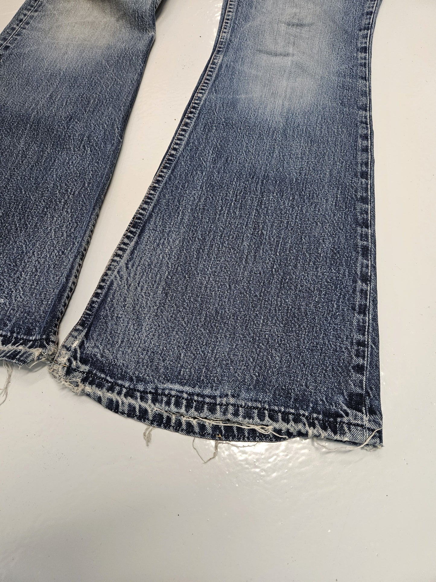 Vintage y2k levis 544 distressed flared denim