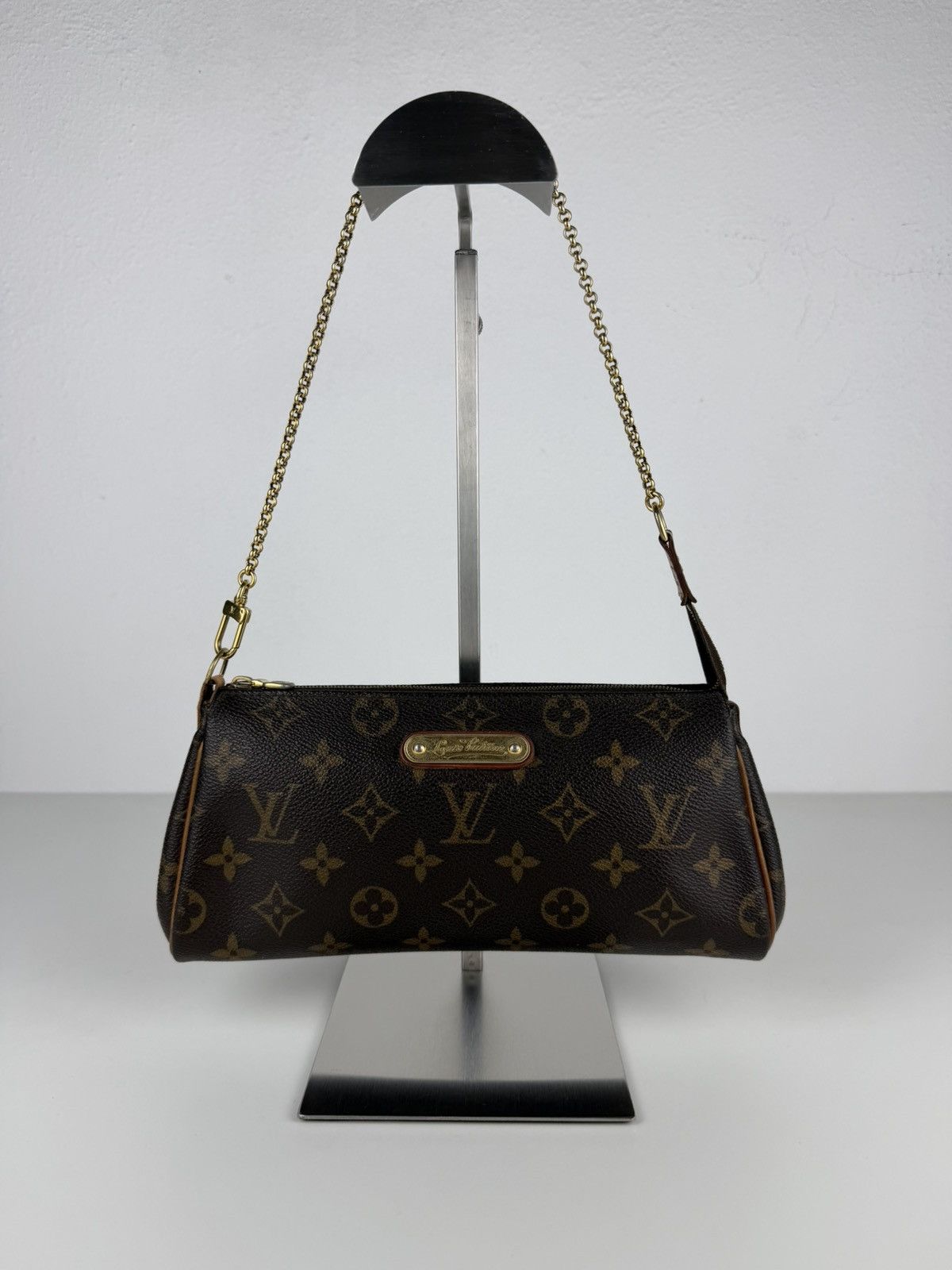 Louis Vuitton monogram pochette Eva
