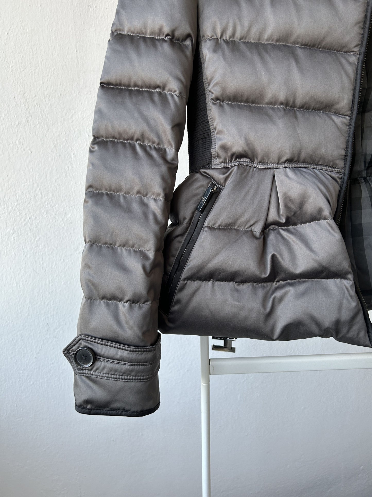Burberry high collar belted short puffer jacket