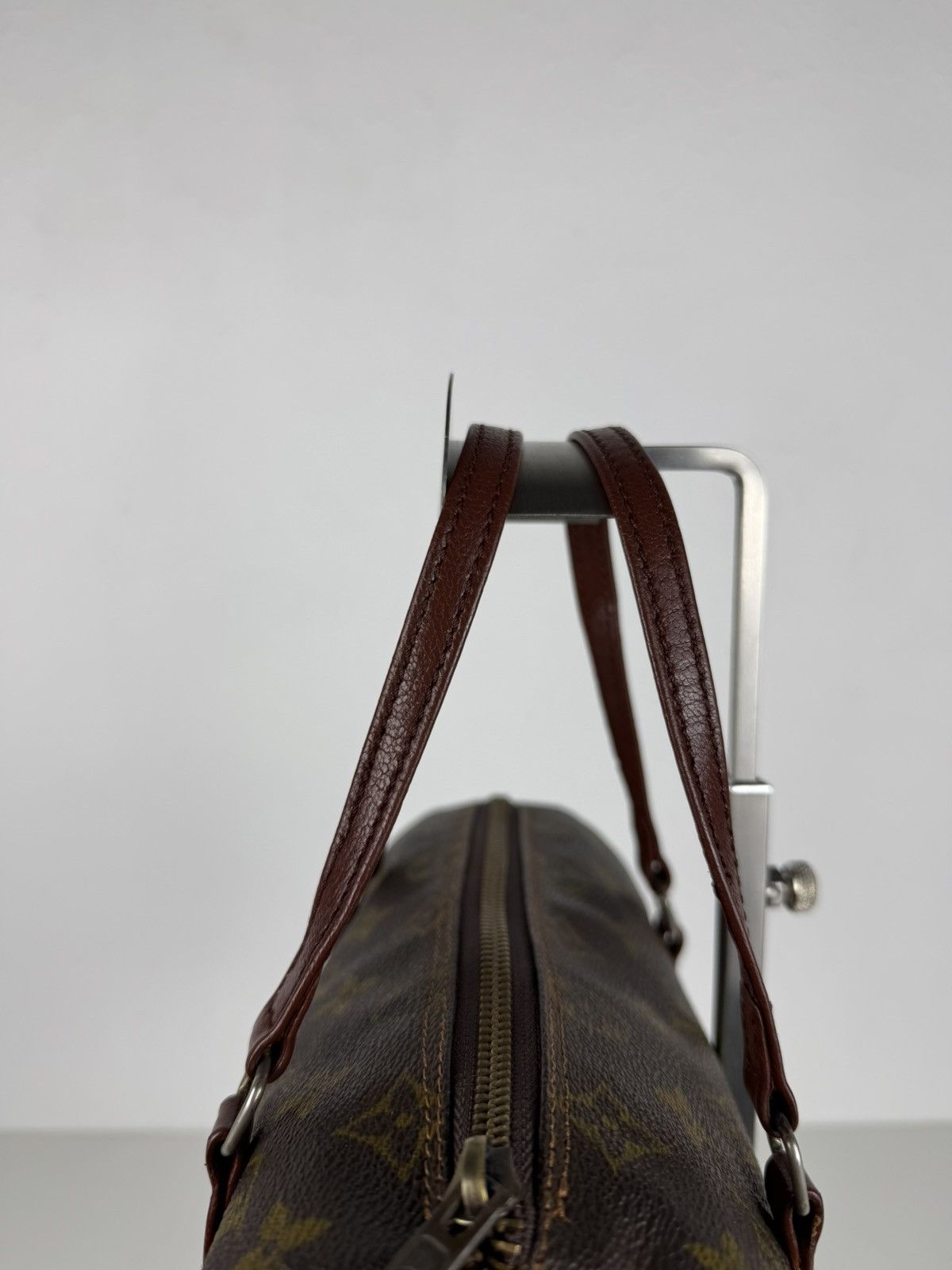 Vintage Louis Vuitton monogram papillon 22