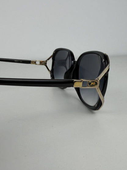 Vintage 80s Yves Saint Laurent 30-8521 oversized sunglasses