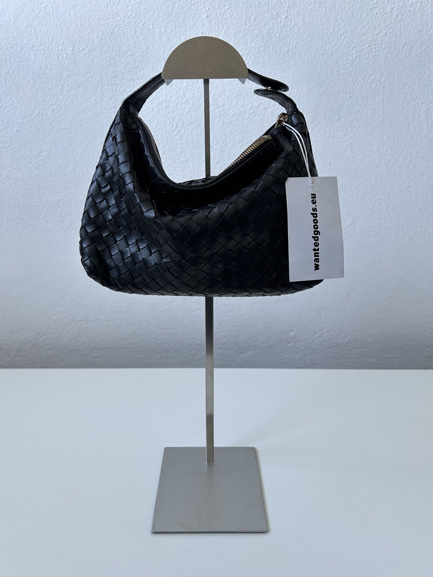 Bottega veneta intrecciato mini hobo bag