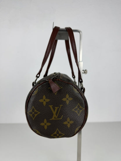 Vintage Louis Vuitton monogram papillon 22