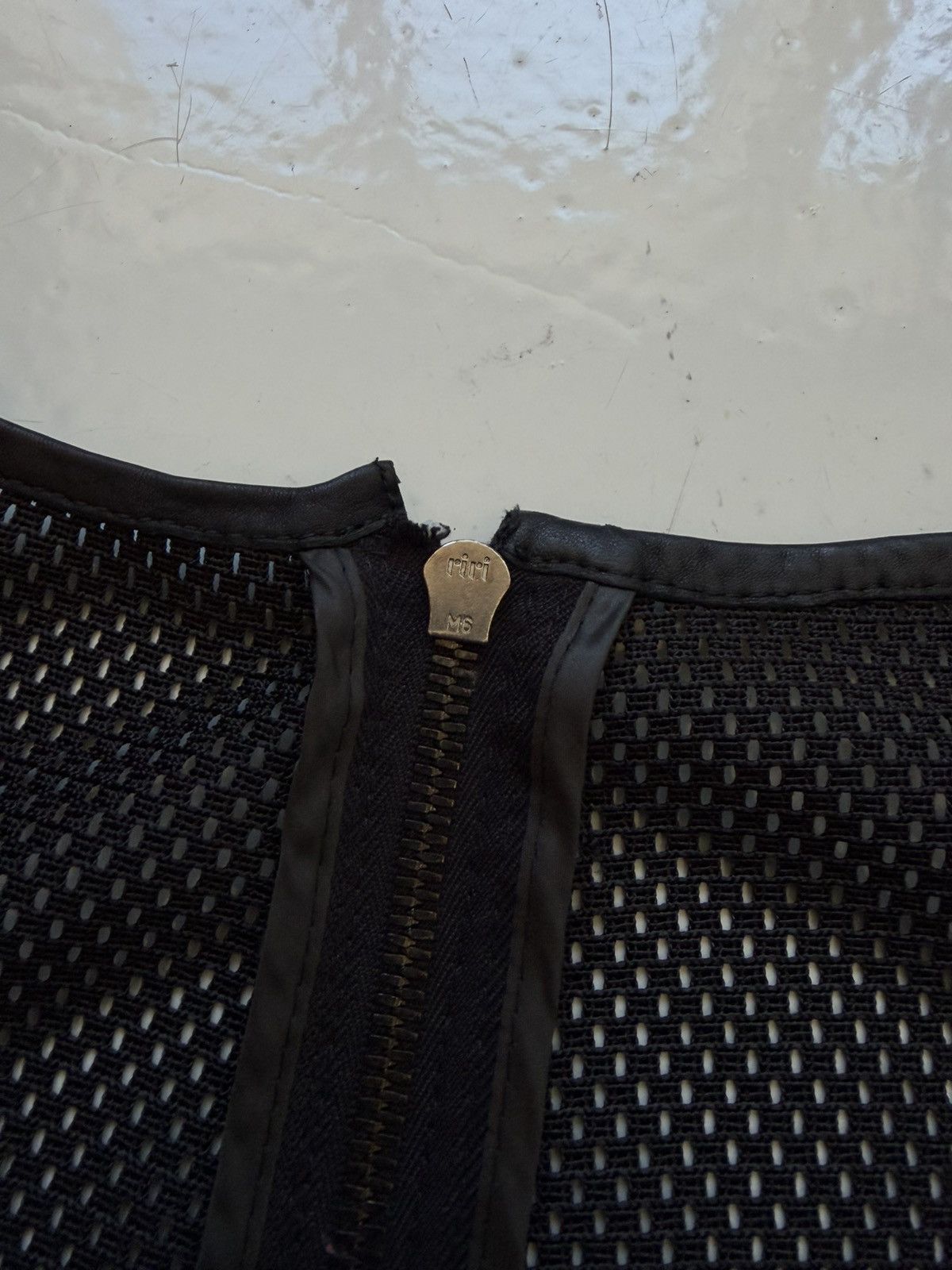 SS1999 Prada red tab back zip mesh top vest