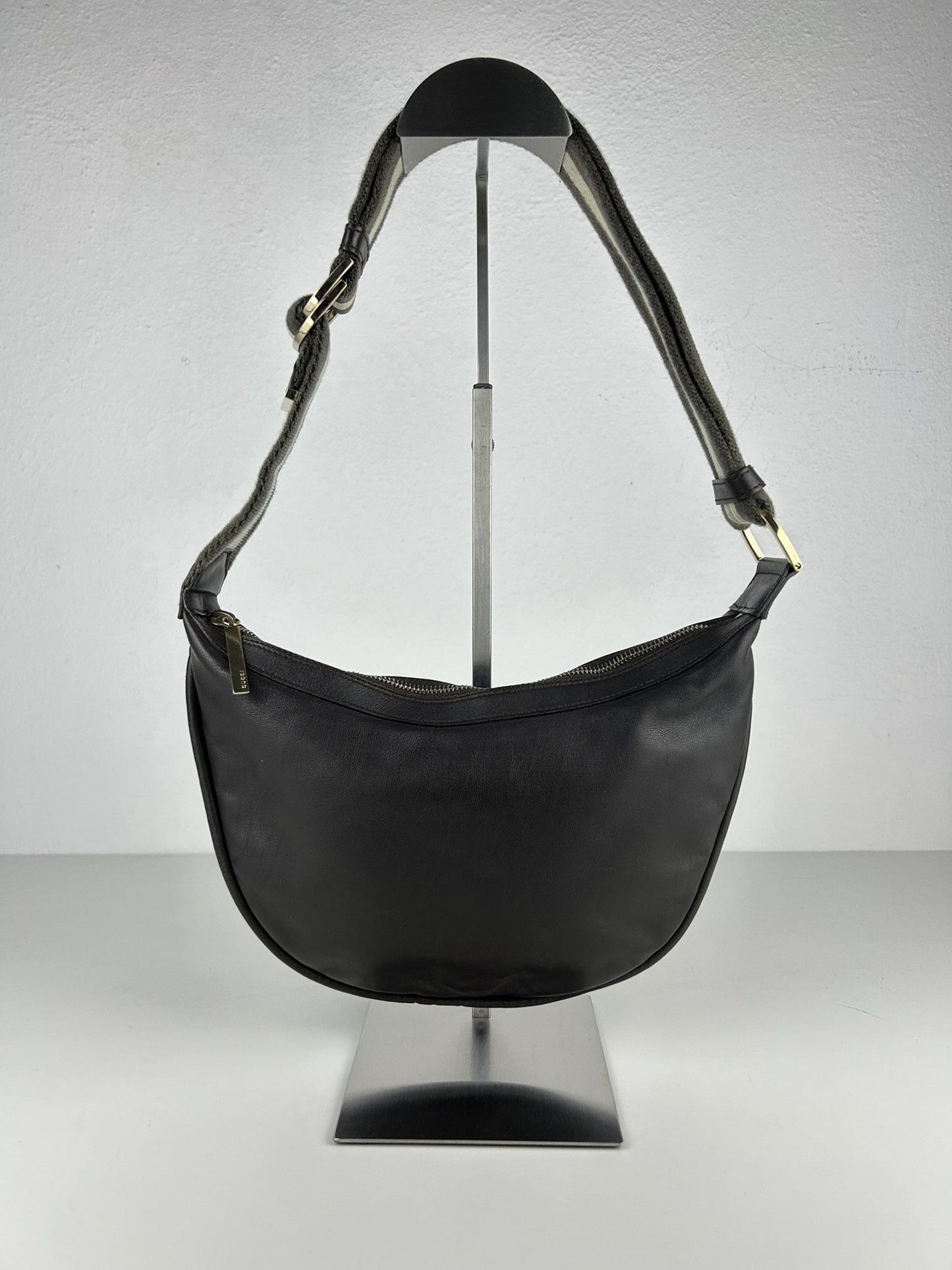Vintage Gucci leather shoulder bag