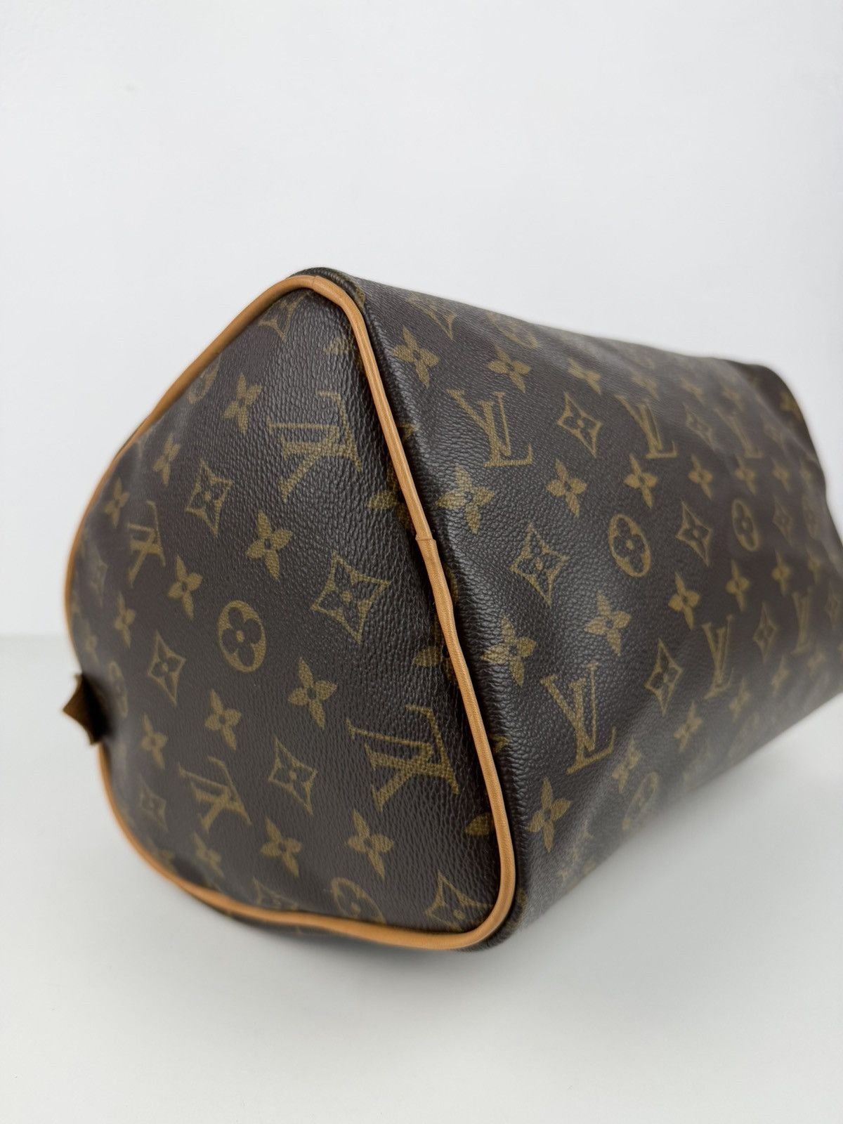Louis Vuitton monogram speedy 30