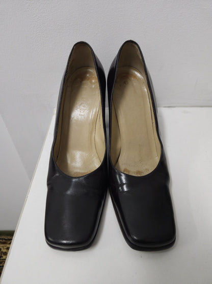 Archive Gucci square toe block heel pumps mules