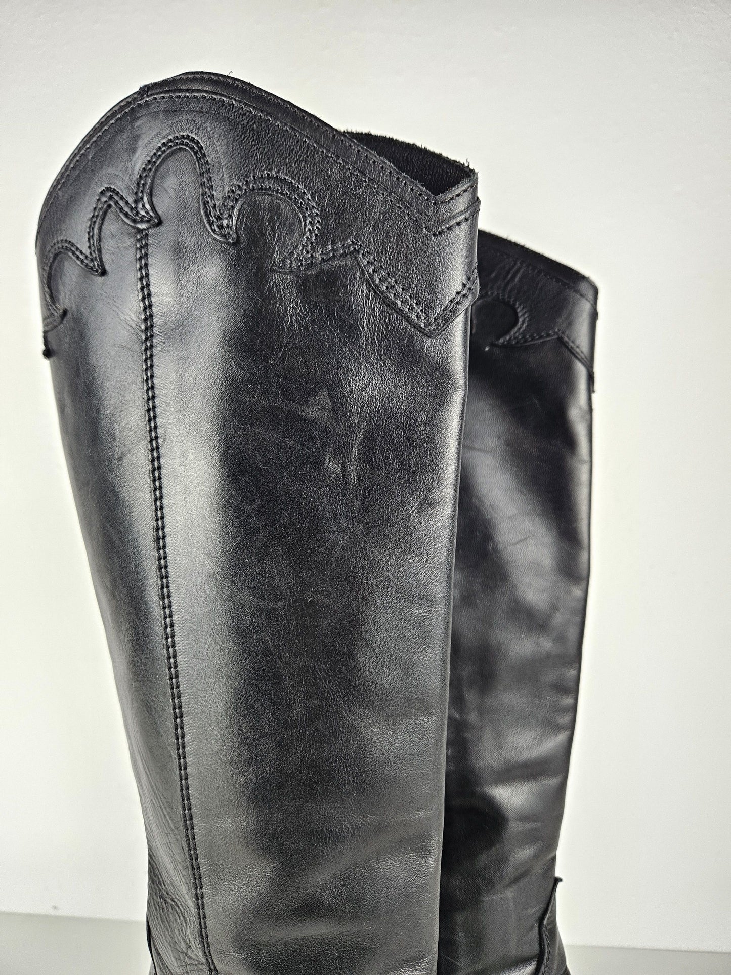 Vintage leather high heel pointed toe cowboy boots