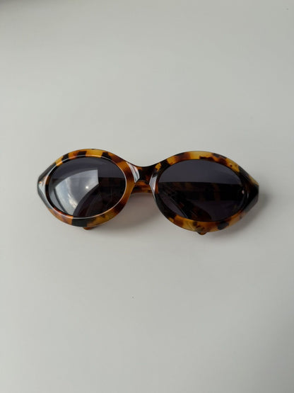 Vintage Gucci GG2402/N/S sunglasses Tom Ford era