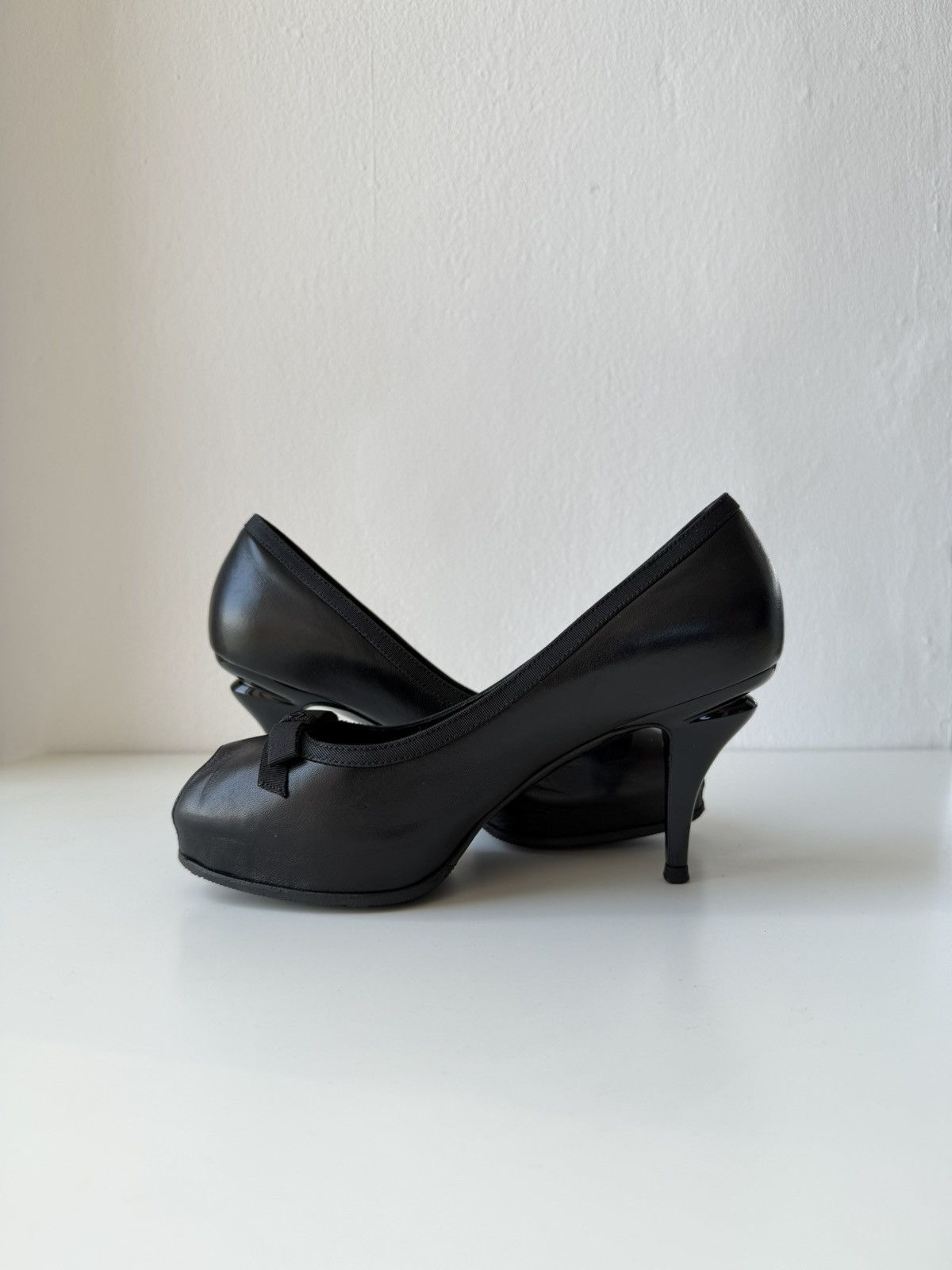 Chanel open toe pumps with bow
